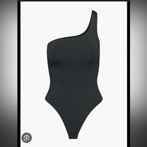 Aritzia Contour Bodysuit